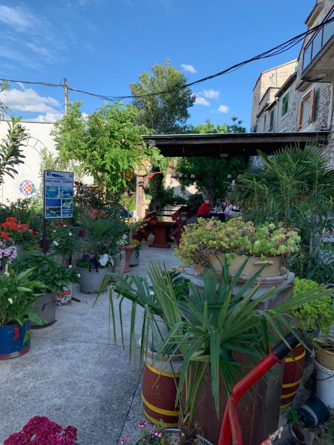Villa Magica Pirovac Exterior foto